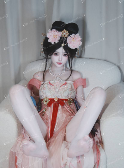 推特福利姬 饼饼大王 昭昭 cos福利四部（丰川祥子等）【NP 5V 60MB】