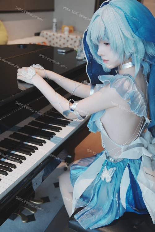 【已修正】饼饼大王 520自选part2 cos守岸人 【16P 1V 21MB】