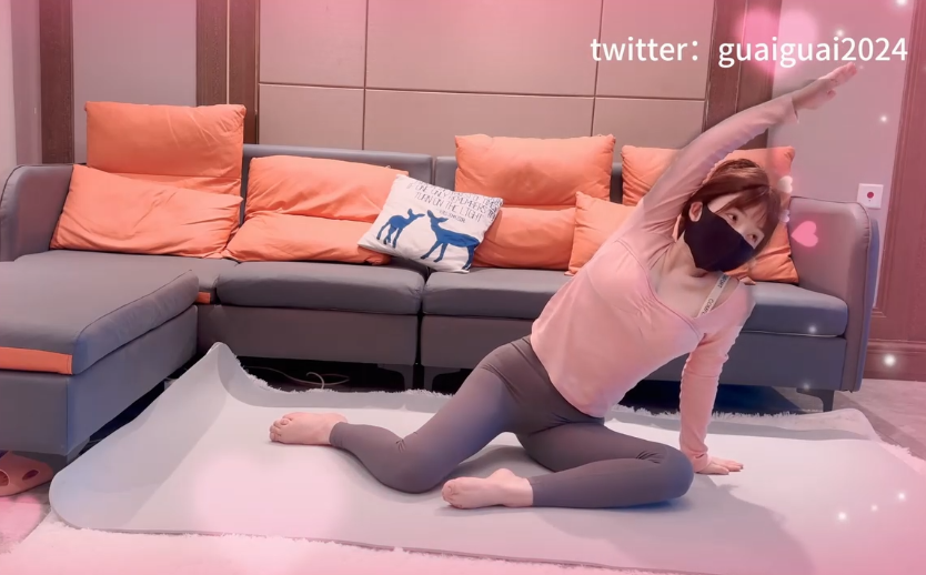 反差福利嫩妹【萌之乖乖】可爱室友酒后竟是个小骚货想要我射满精液