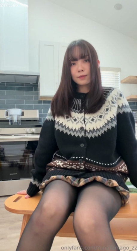 日本博主【yunatamago】Onlyfans 1.19日 新作 黑丝骚穴 肉棒骑乘自慰 【1V 1.75GB】