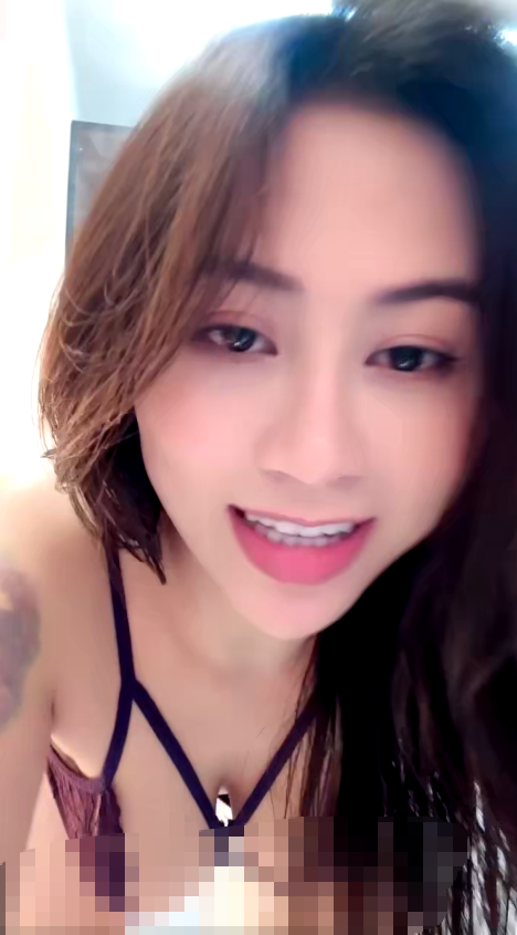 D罩杯美乳御姐！【D杯七七】大奶超漂亮极品身材姐姐 好大好圆的美乳 蜜臀臀 道具自慰