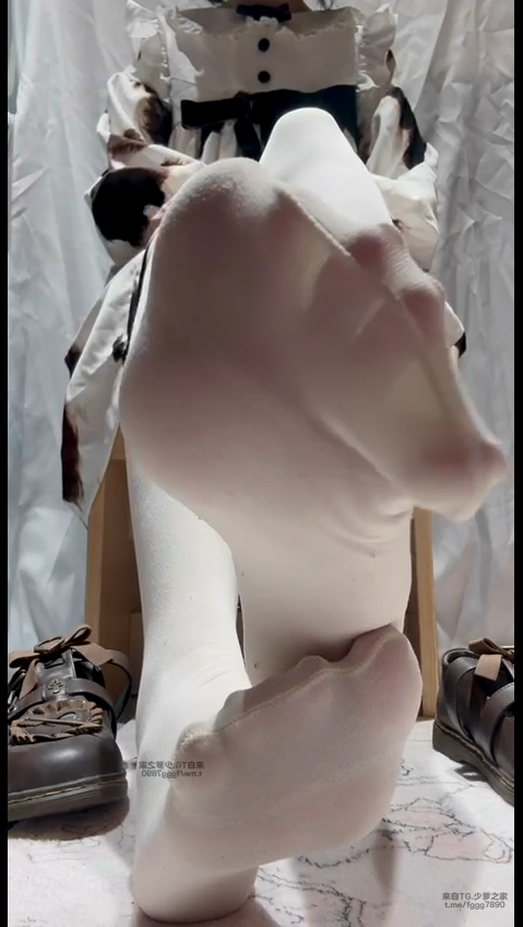 晚安雯 抖音极品少萝200门槛合集jk水手服女儿服展示玉足合集【21V 853MB】