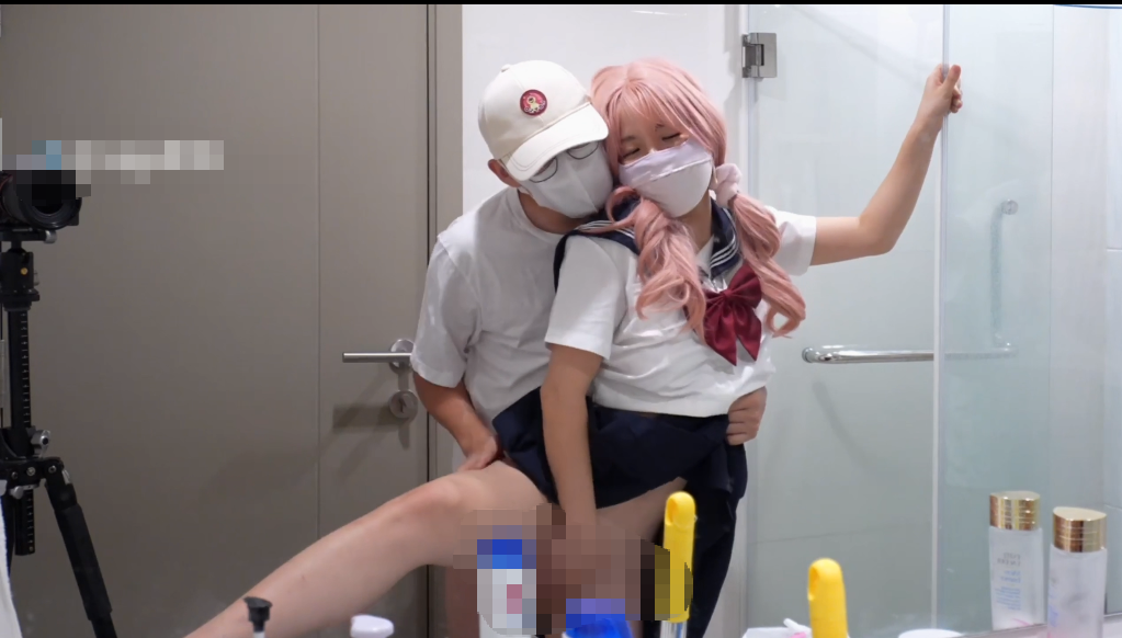 一日女友体验日，她穿着JK被我中出【1.13g】