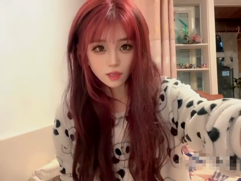 神颜少女 大眼睛小狗【1V 604MB】