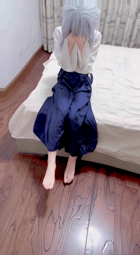 【新 完整版】柔柔呱-COS神里绫华首次啪啪 【2V 1.46GB】