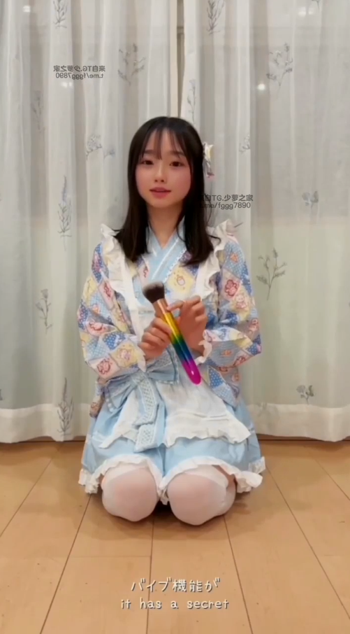 日本福利姬みこ 和服 【1V 401MB】