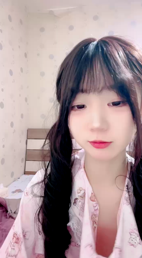 邪恶双马尾  极品白丝双马尾少萝【1V 1.28GB】