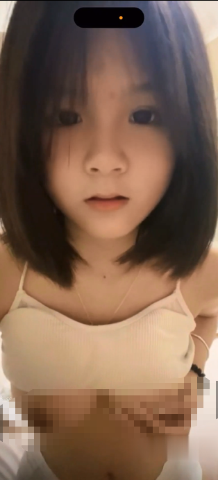 娃娃脸大奶小嫩妹被金主包养，露脸性爱自拍，人瘦奶大娇小耐肏