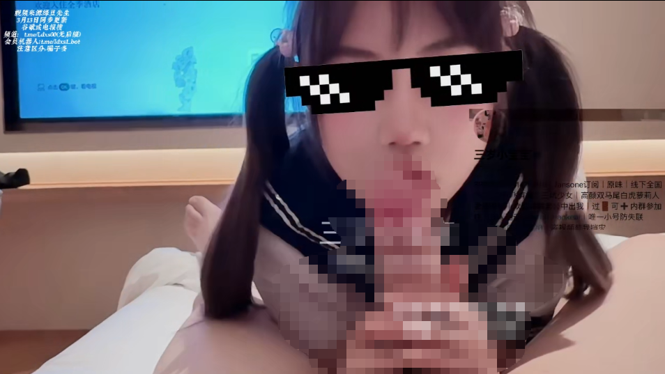 三岁小宝宝 看什么看？就是你，今天去上班能不能把你的那短小的鸡巴给本尊顺丰顺过来借我用用？ 【1V 412MB】